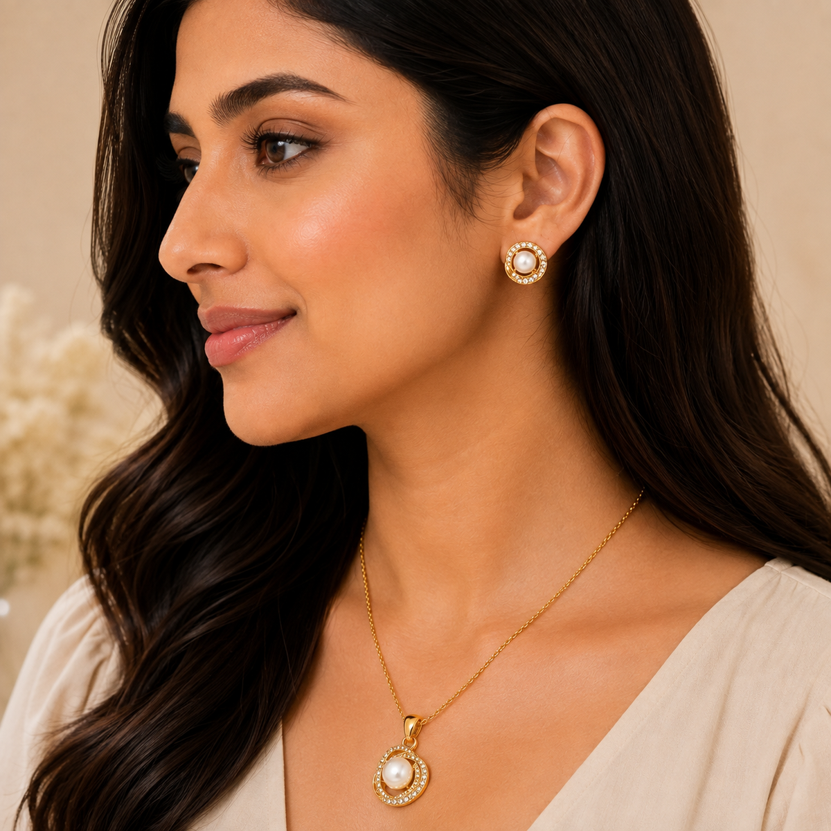 Gold Pearl Pendant Set with Chain