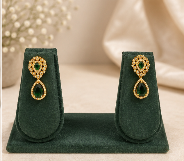 Emreld green bird traditional set