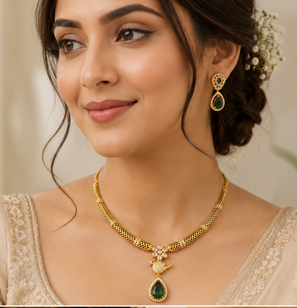 Emreld green bird traditional set